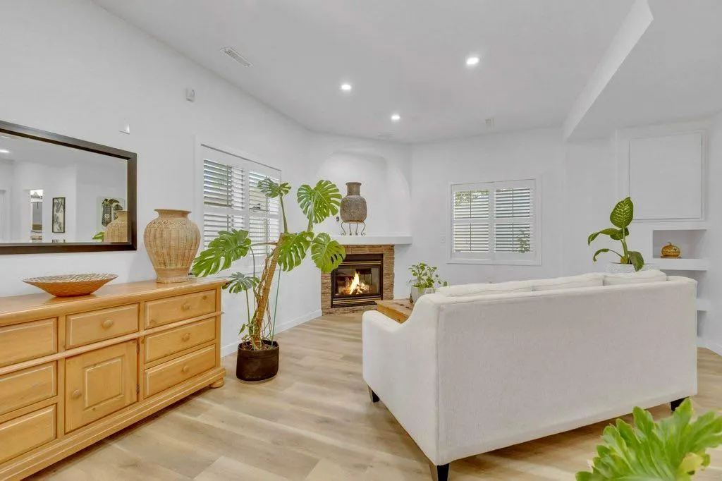40 Drever Close