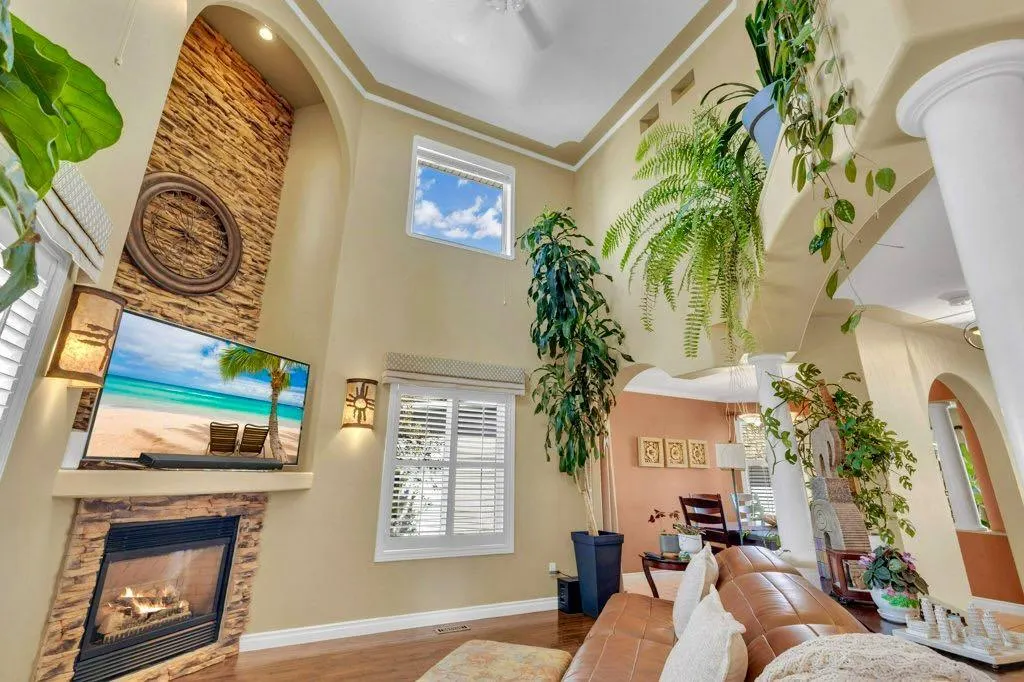 40 Drever Close