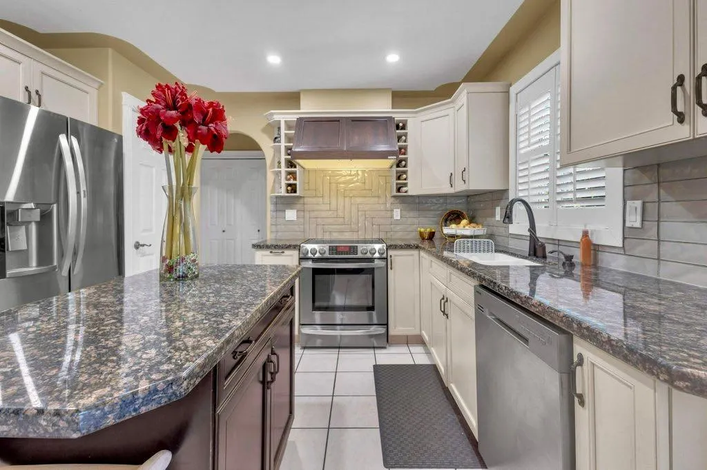 40 Drever Close