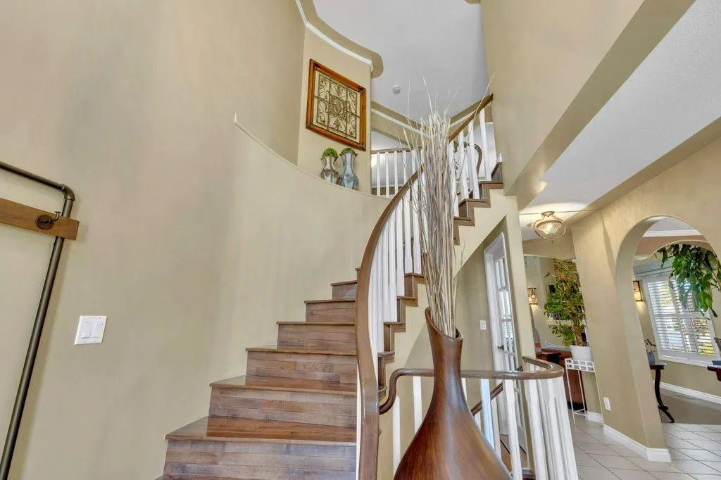 40 Drever Close