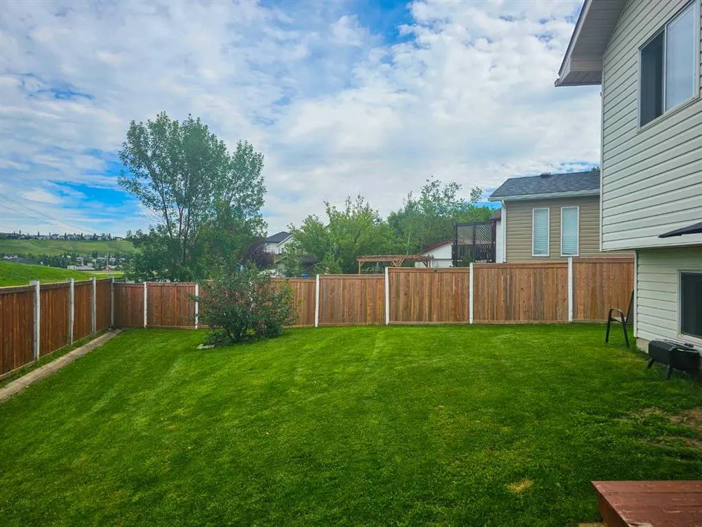 94 Hidden Spring Green NW