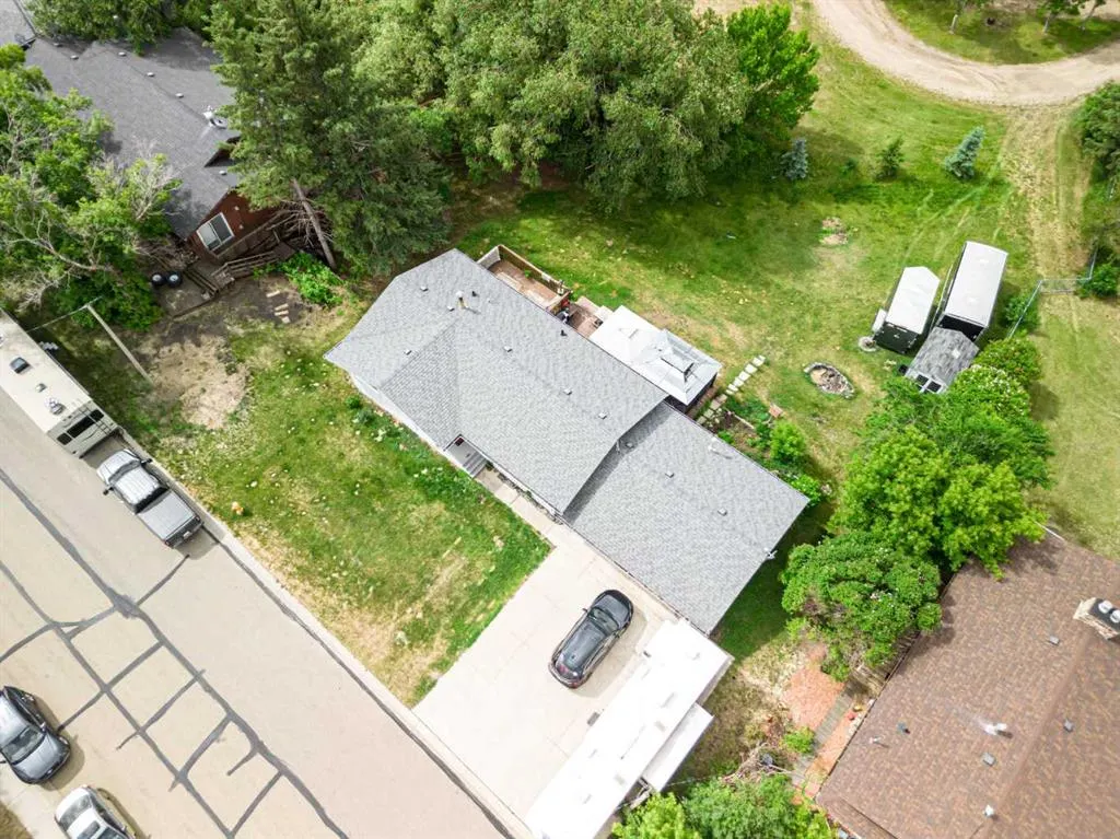 4812 Lake Street
