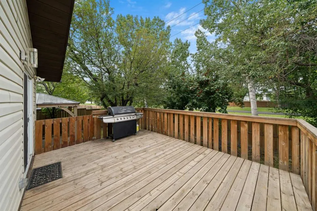 325 Big Springs Court SE