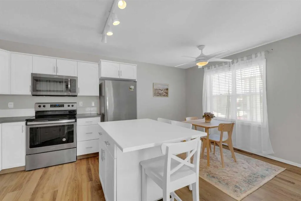 17 Kerry Wood Mews