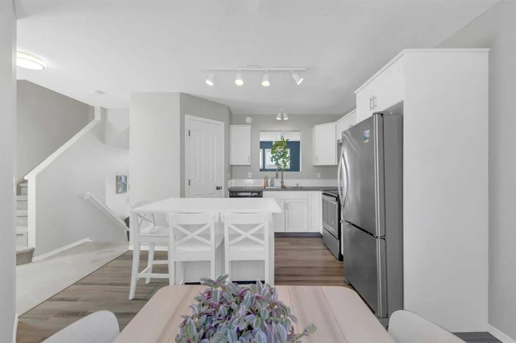 17 Kerry Wood Mews