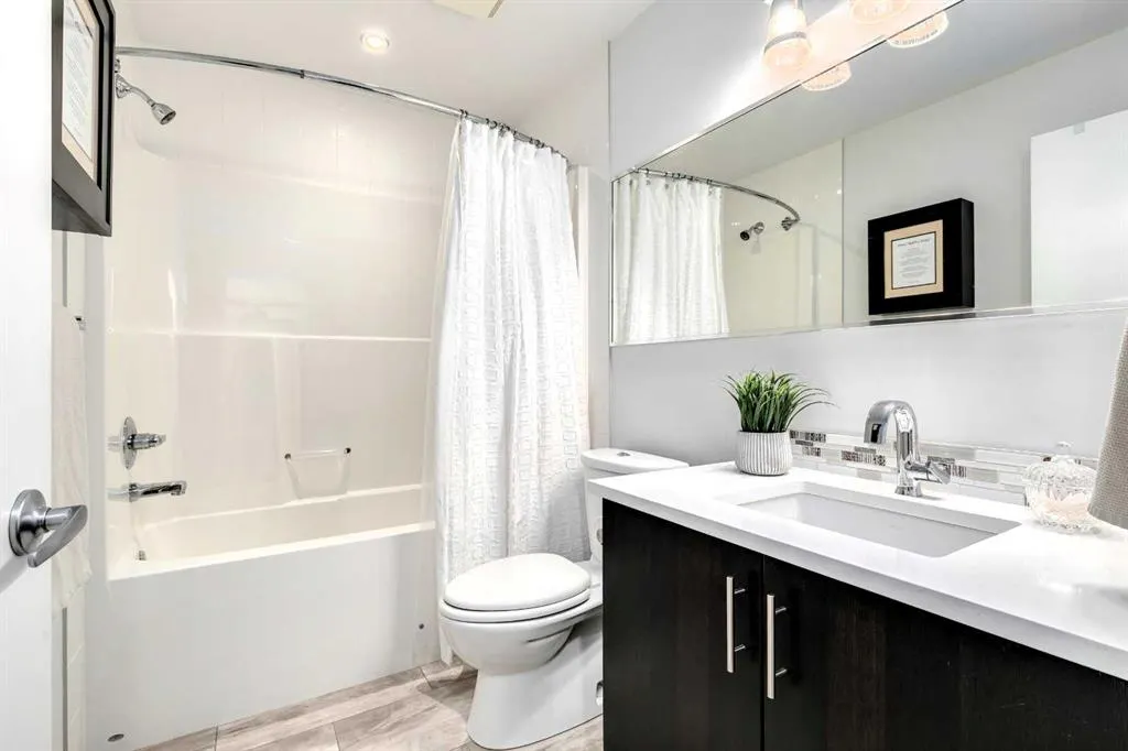 135 13 Avenue SW, #806
