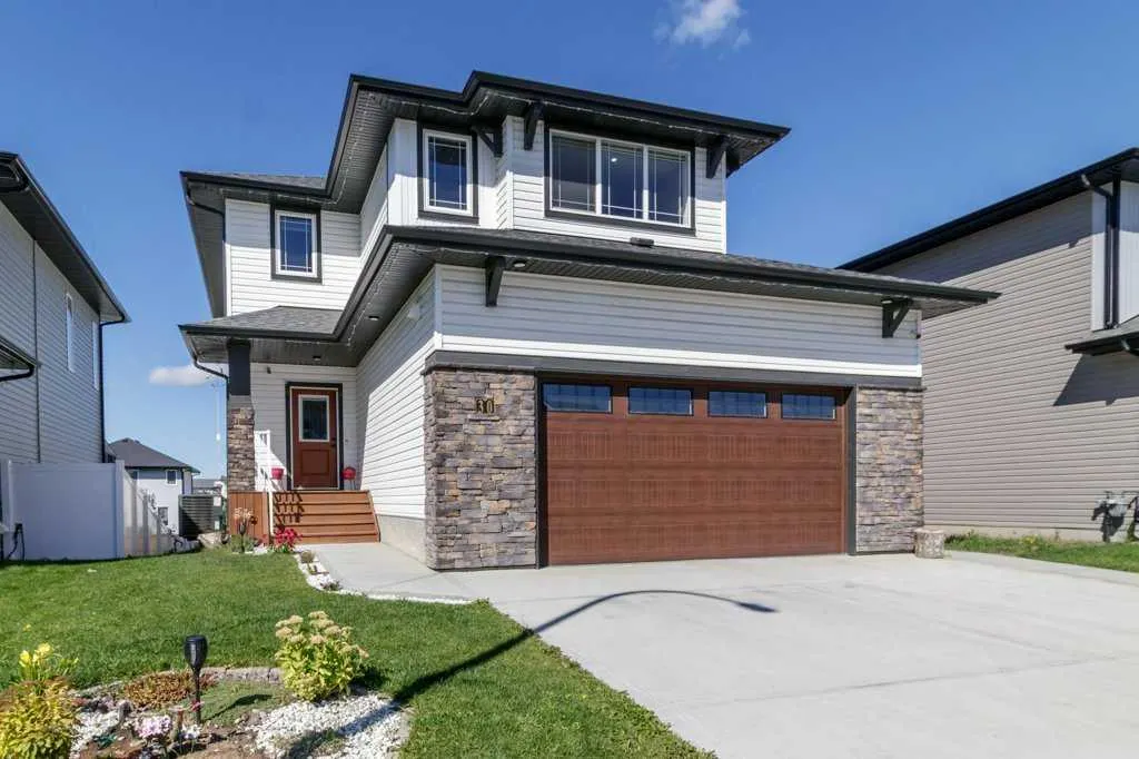 30 Thayer Close