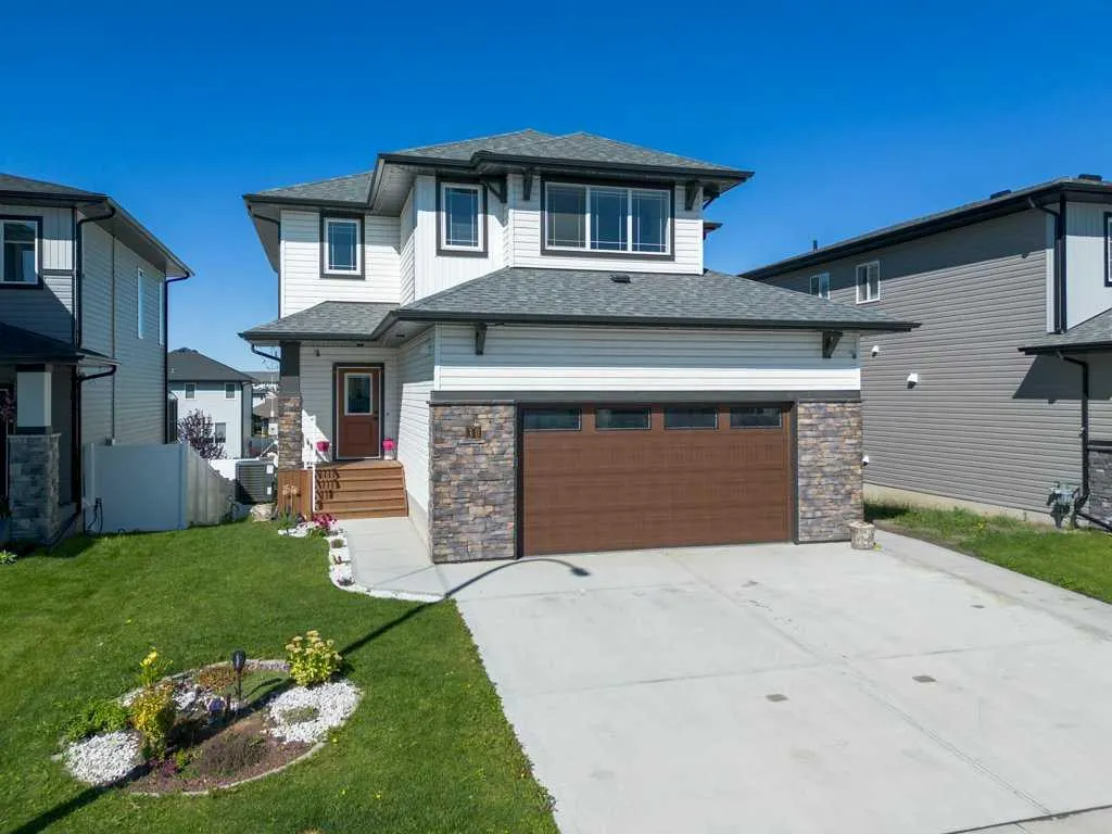 30 Thayer Close