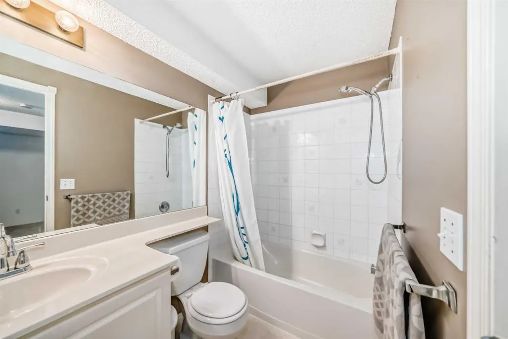 22 Harvest Rose Place NE