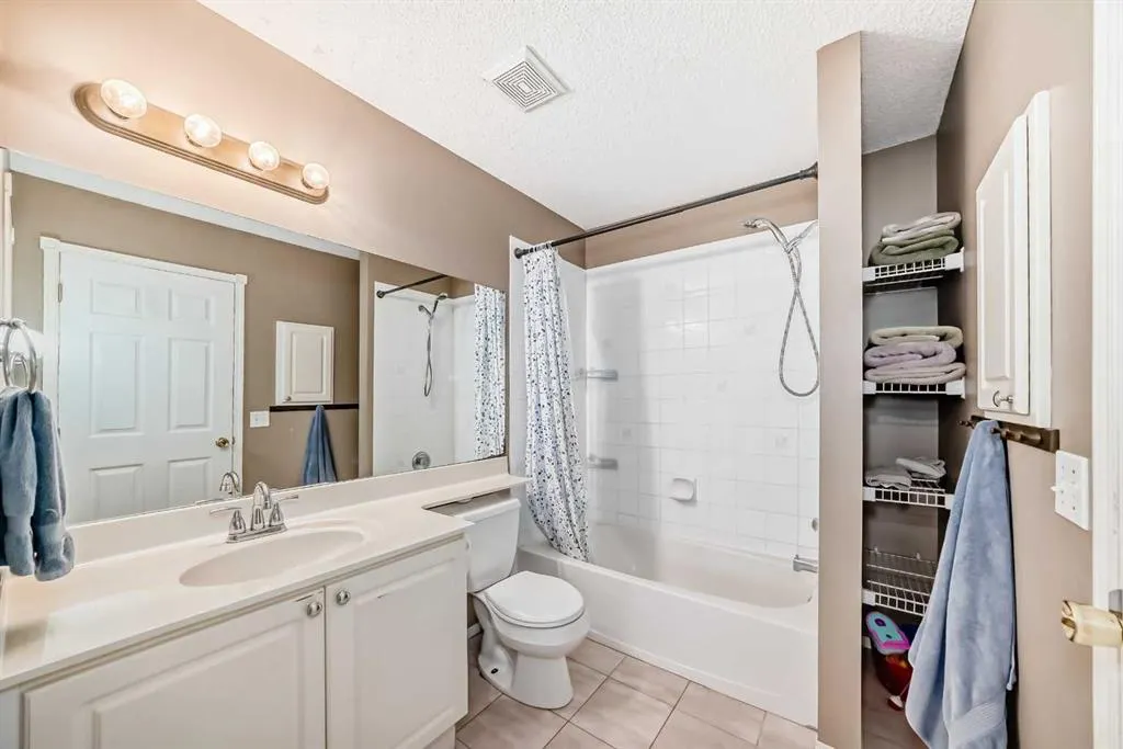 22 Harvest Rose Place NE