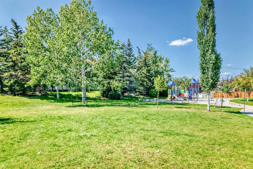22 Harvest Rose Place NE