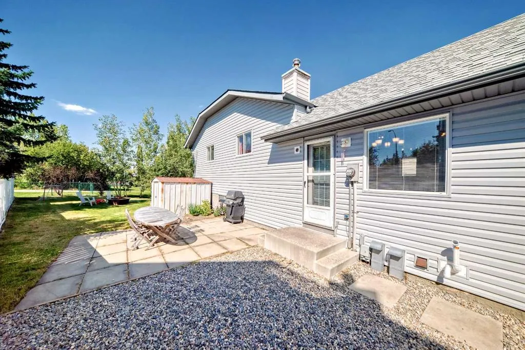 22 Harvest Rose Place NE