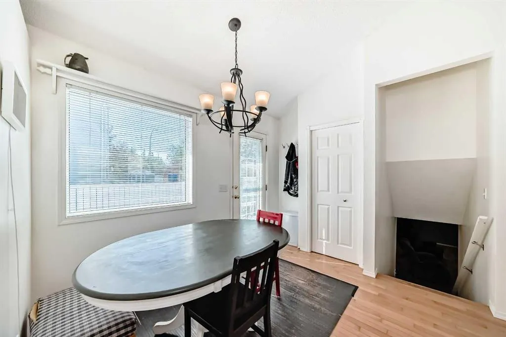 22 Harvest Rose Place NE