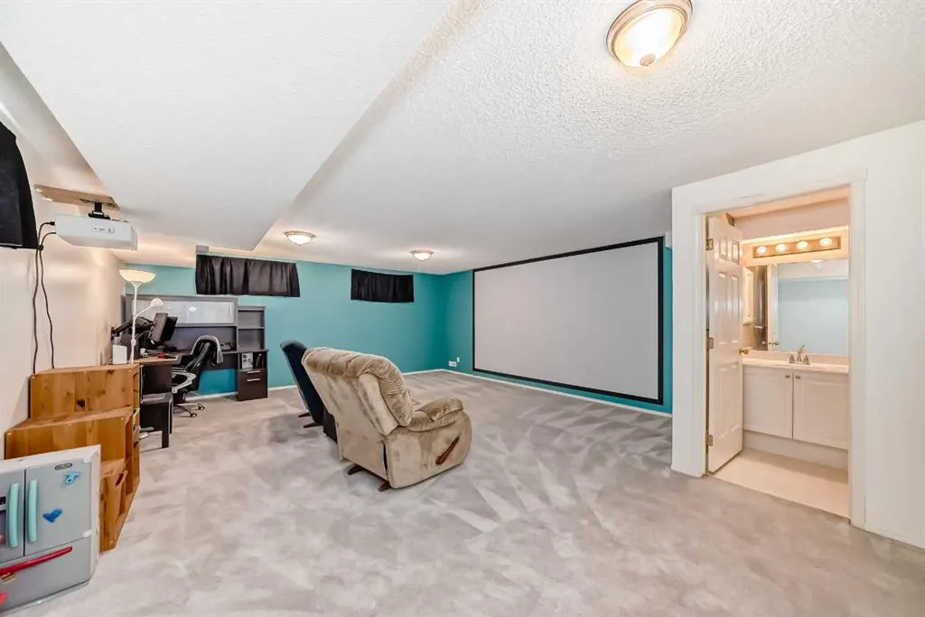 22 Harvest Rose Place NE