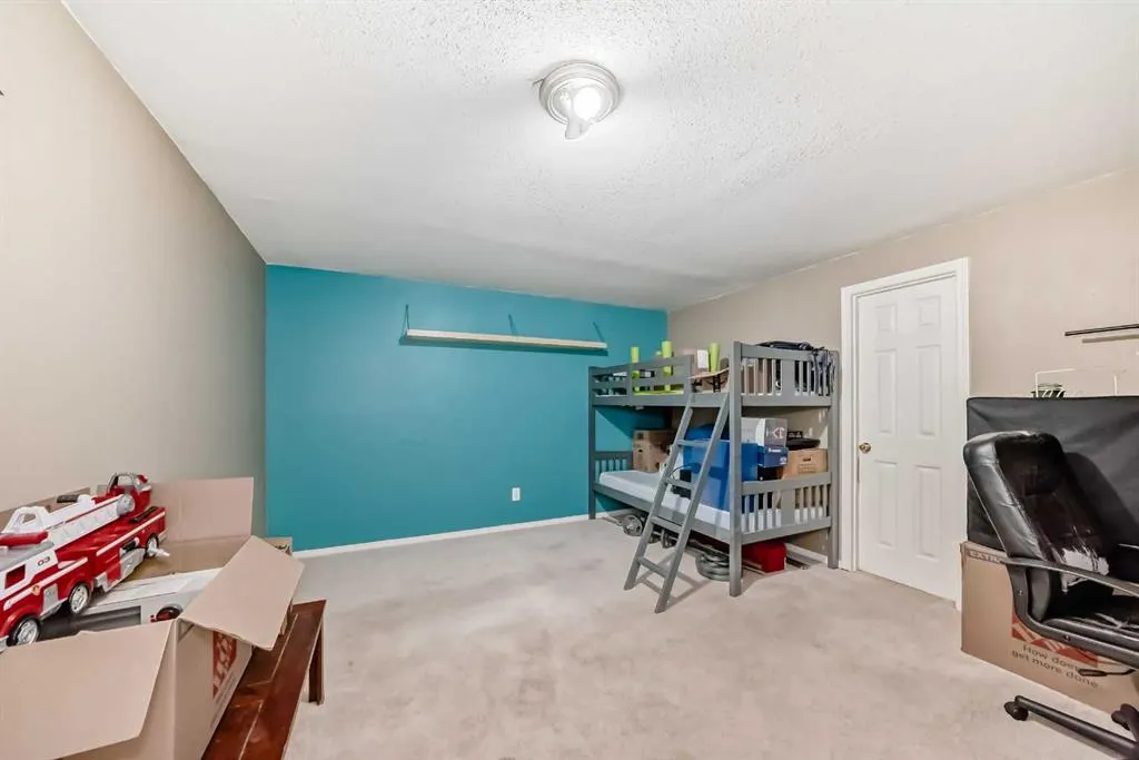 22 Harvest Rose Place NE
