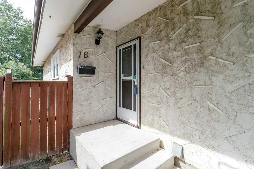 18 Odell Green