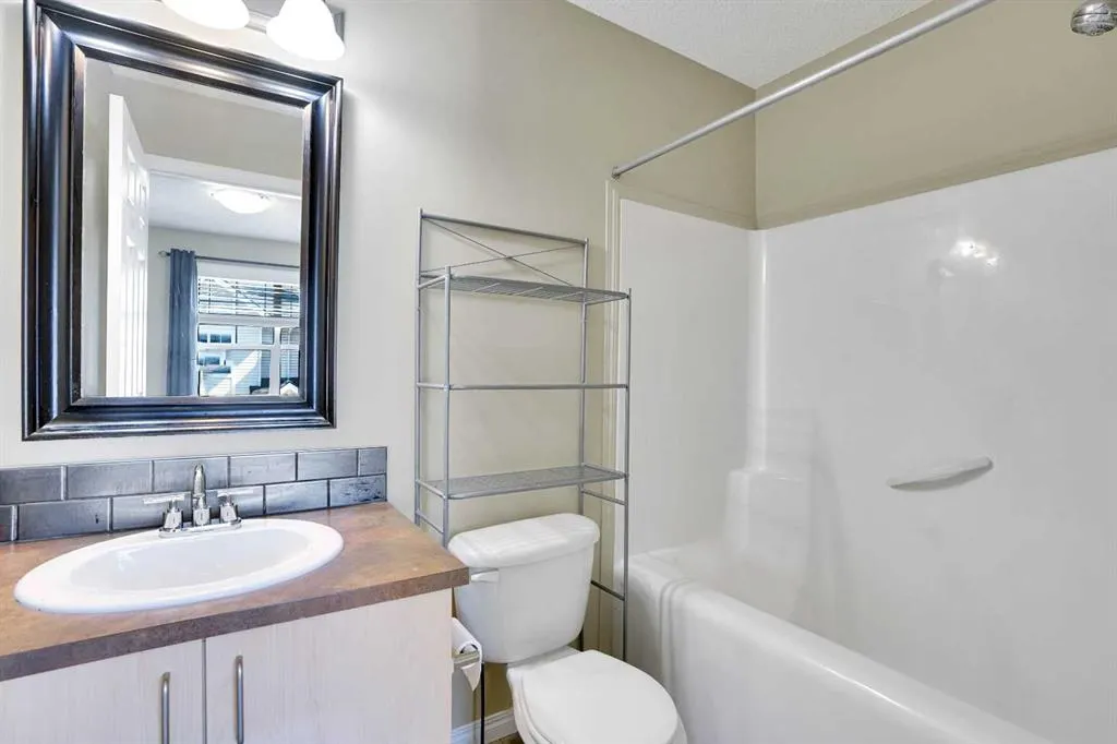 3174 New Brighton Gardens SE