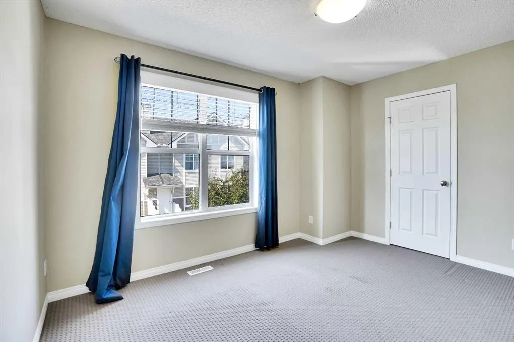 3174 New Brighton Gardens SE