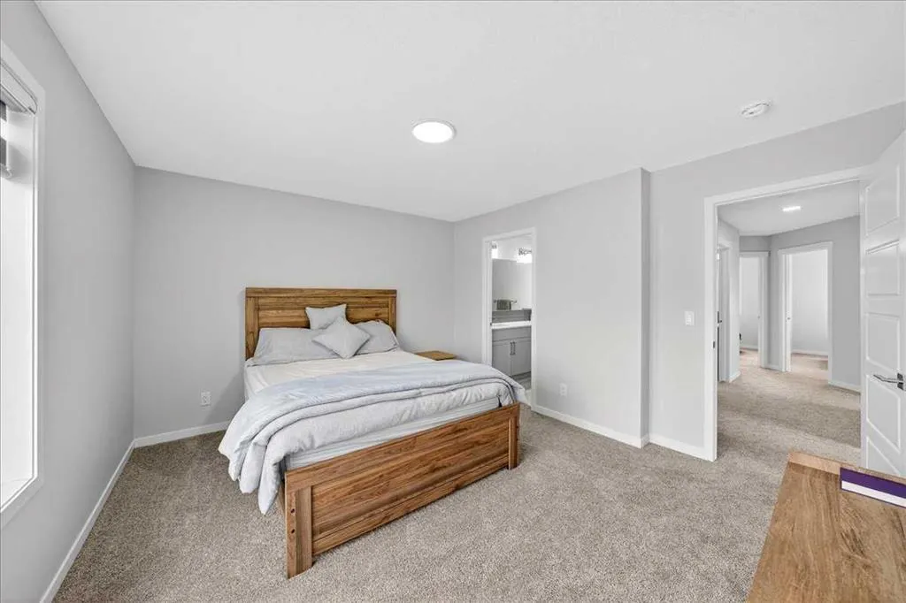 10 Lucas Close NW