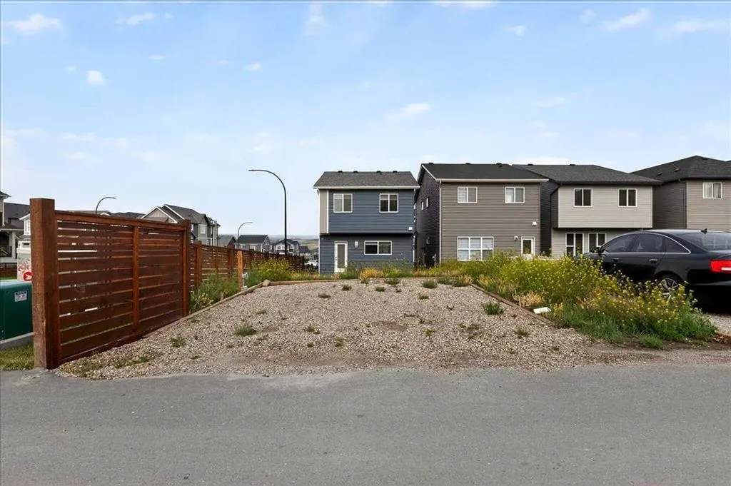 10 Lucas Close NW