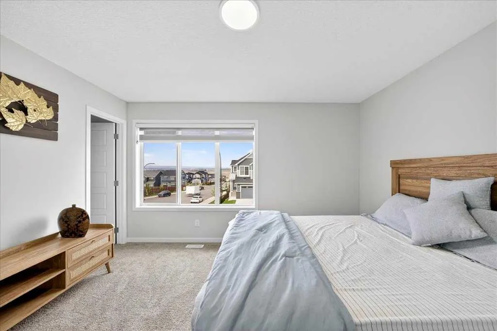 10 Lucas Close NW
