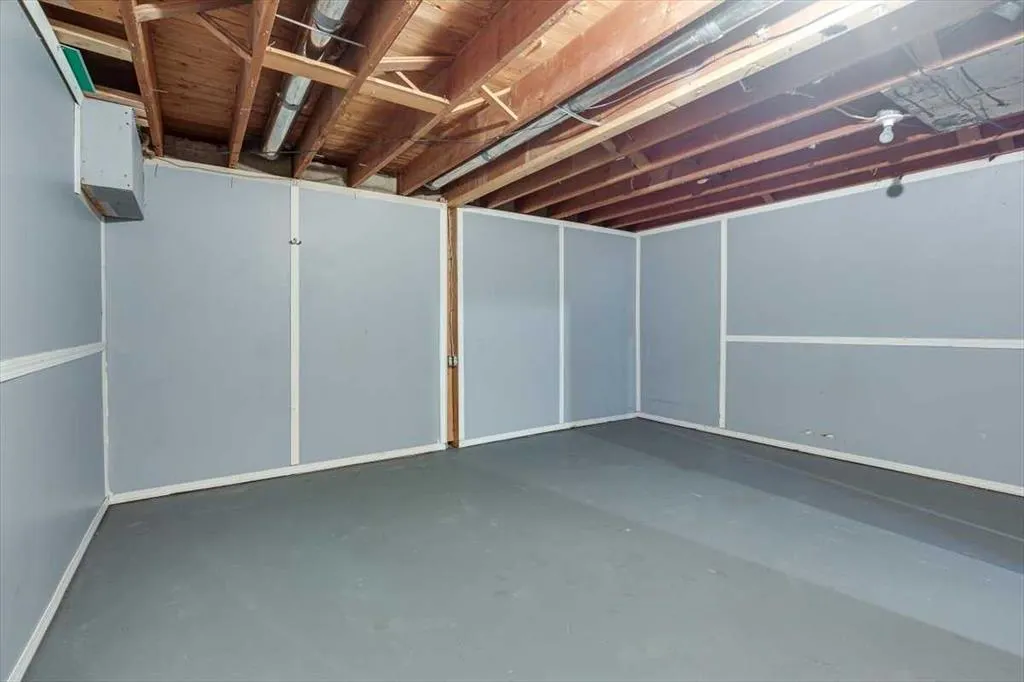 4719 33 Street, #1003