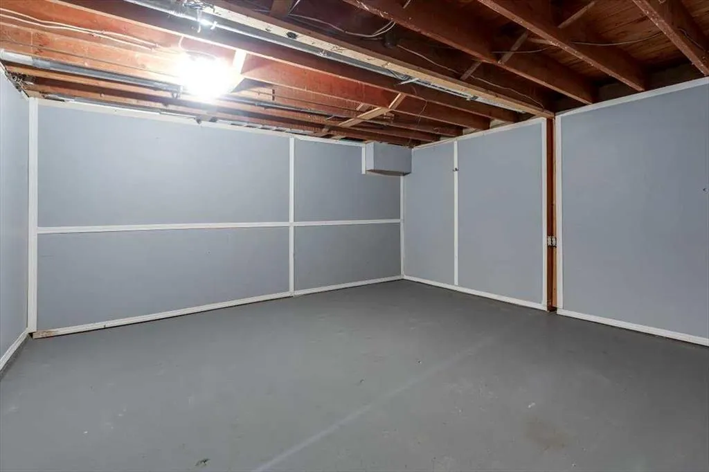 4719 33 Street, #1003