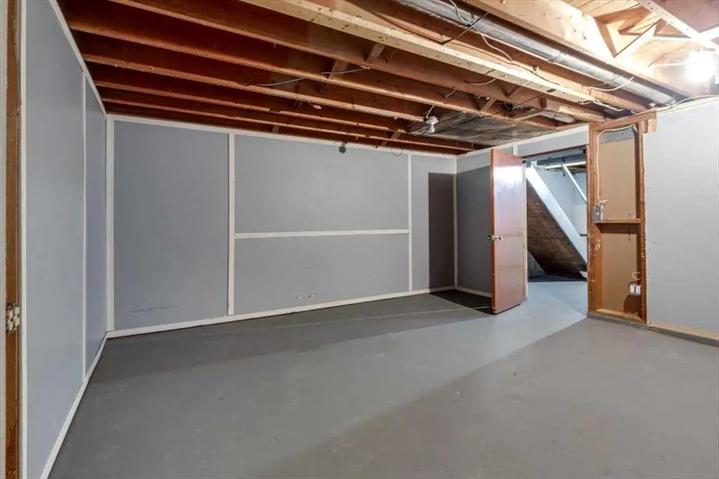 4719 33 Street, #1003