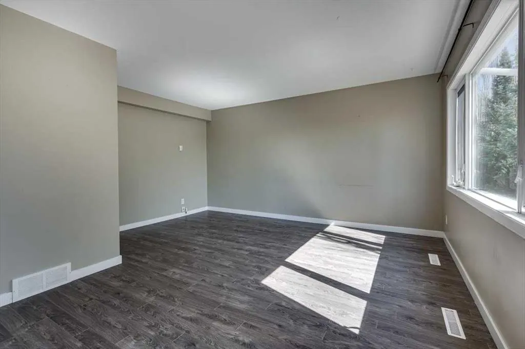 4719 33 Street, #1003