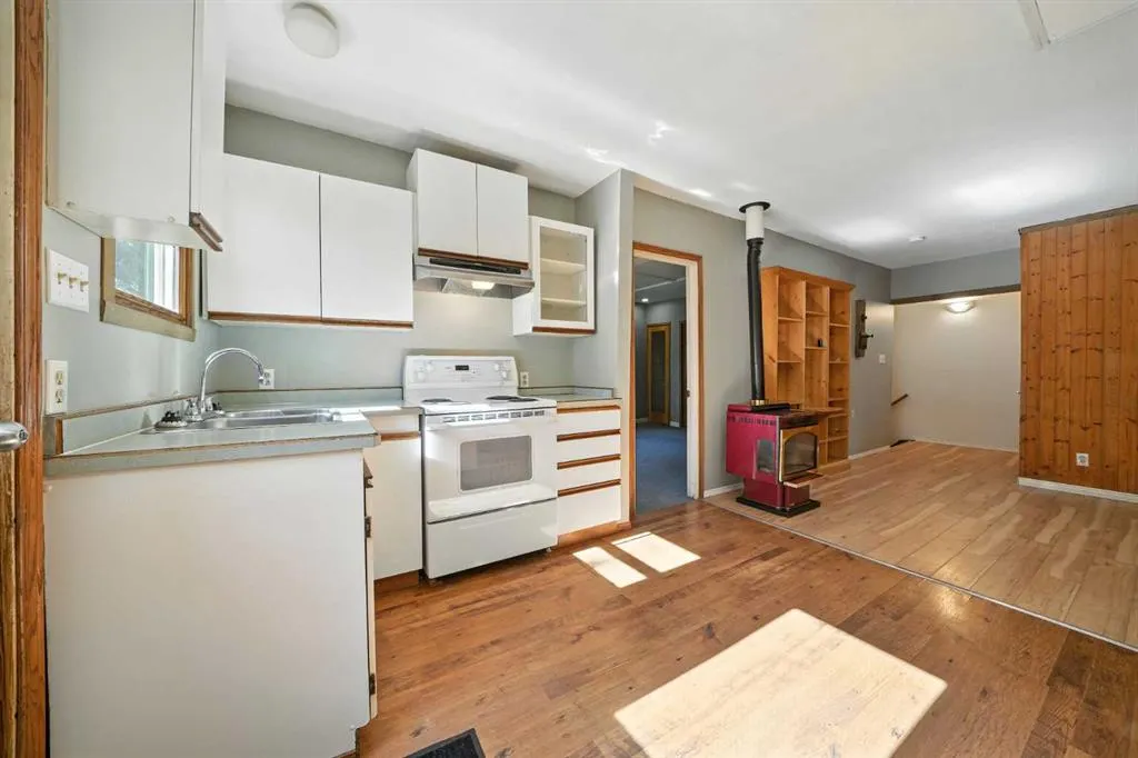 33 Mountainview Road
