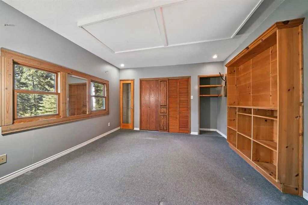 33 Mountainview Road