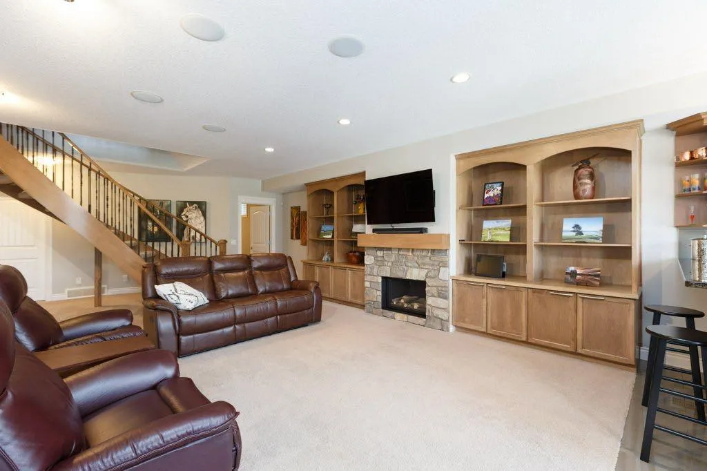 2413 Bayside Circle SW