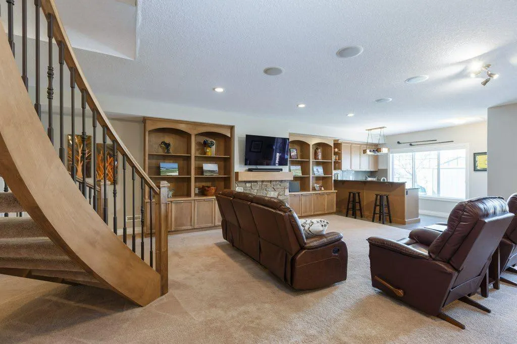 2413 Bayside Circle SW