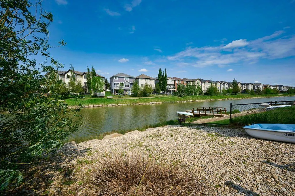 2413 Bayside Circle SW
