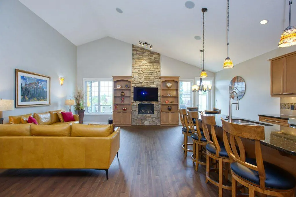 2413 Bayside Circle SW