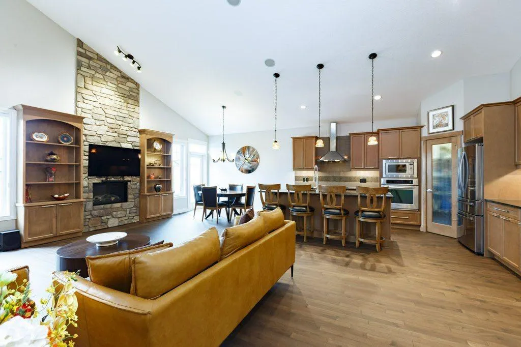 2413 Bayside Circle SW