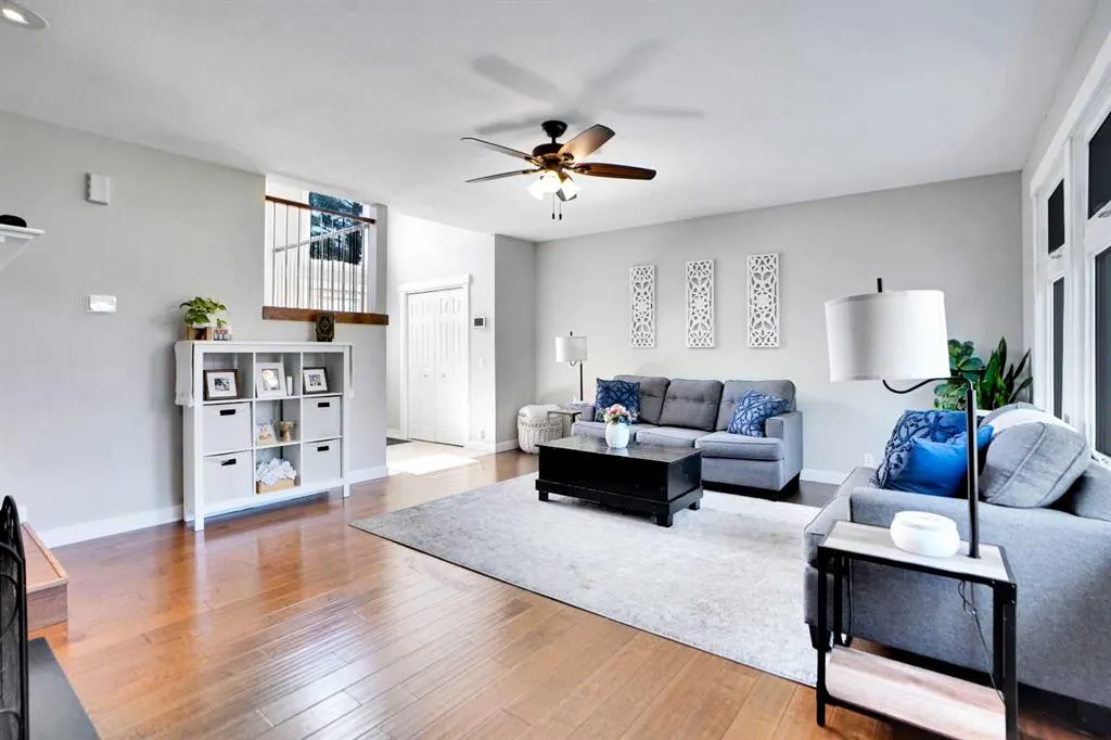 103 Castlebury Way NE