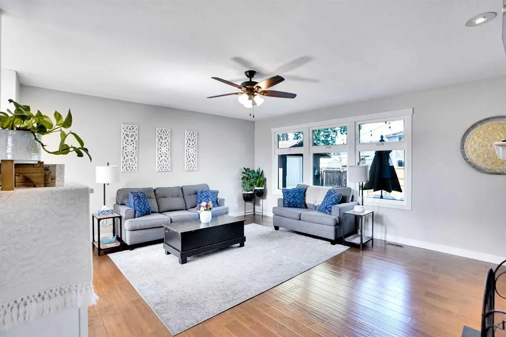 103 Castlebury Way NE