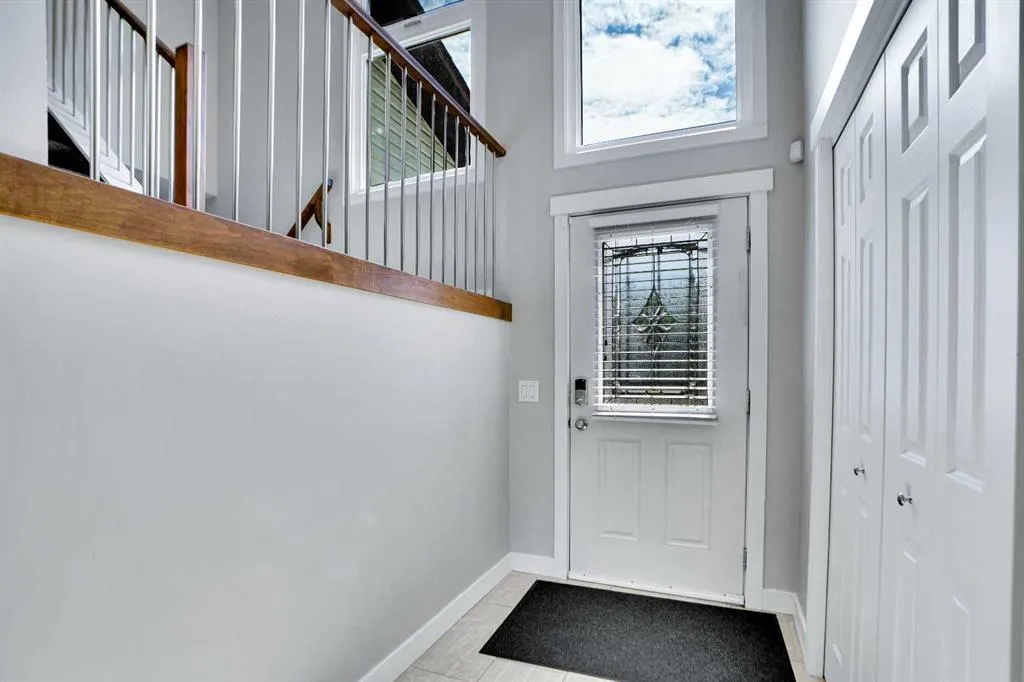 103 Castlebury Way NE