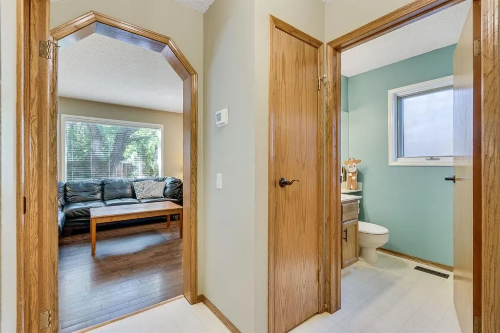 212 Mckerrell Way SE