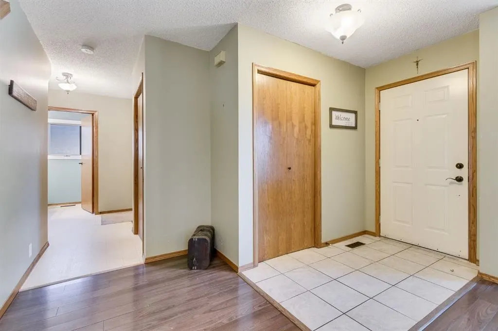 212 Mckerrell Way SE