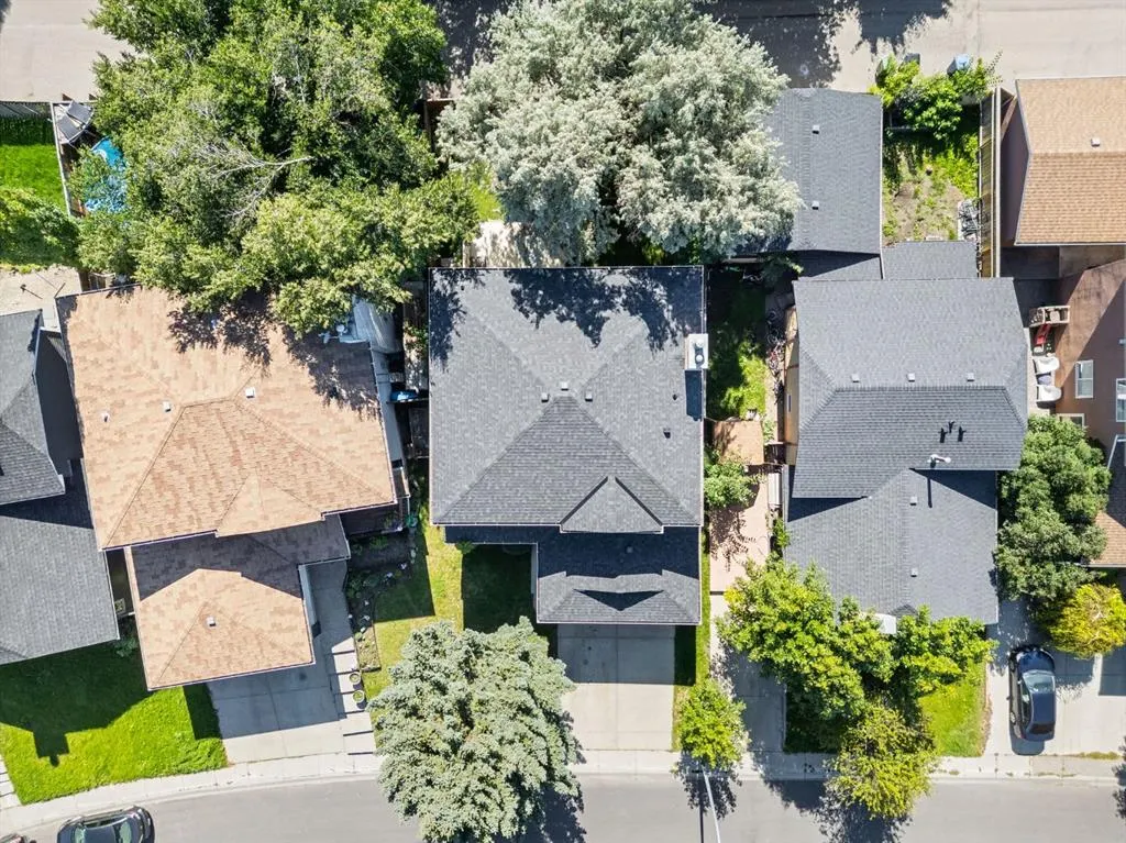 212 Mckerrell Way SE