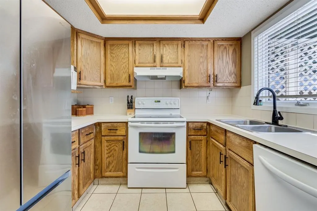212 Mckerrell Way SE