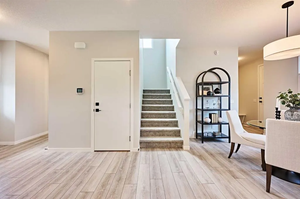 148 Setonstone Manor SE