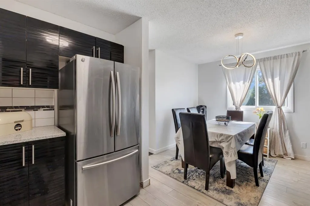 919 38 Street NE, #606