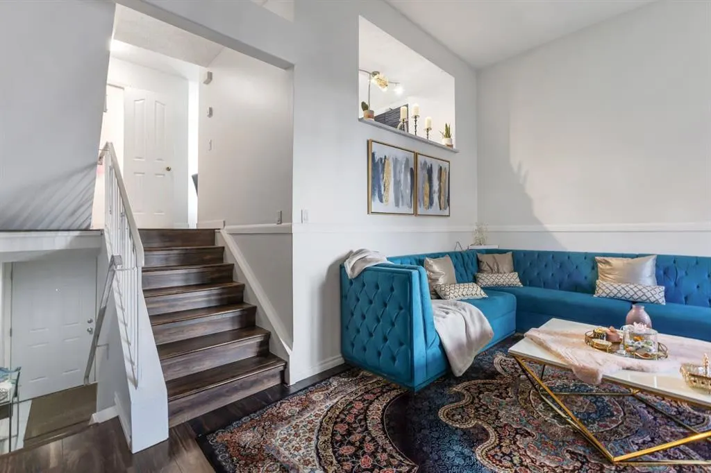 919 38 Street NE, #606