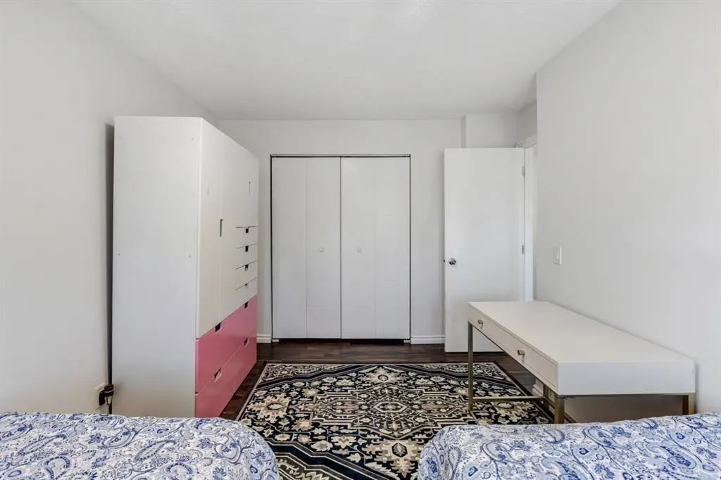919 38 Street NE, #606