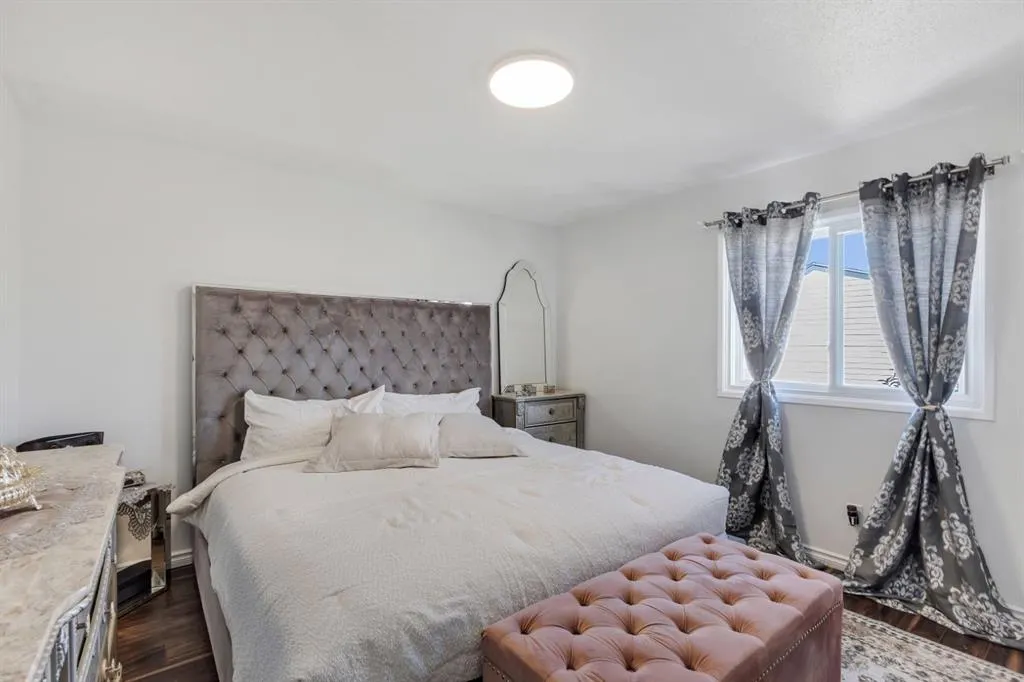 919 38 Street NE, #606
