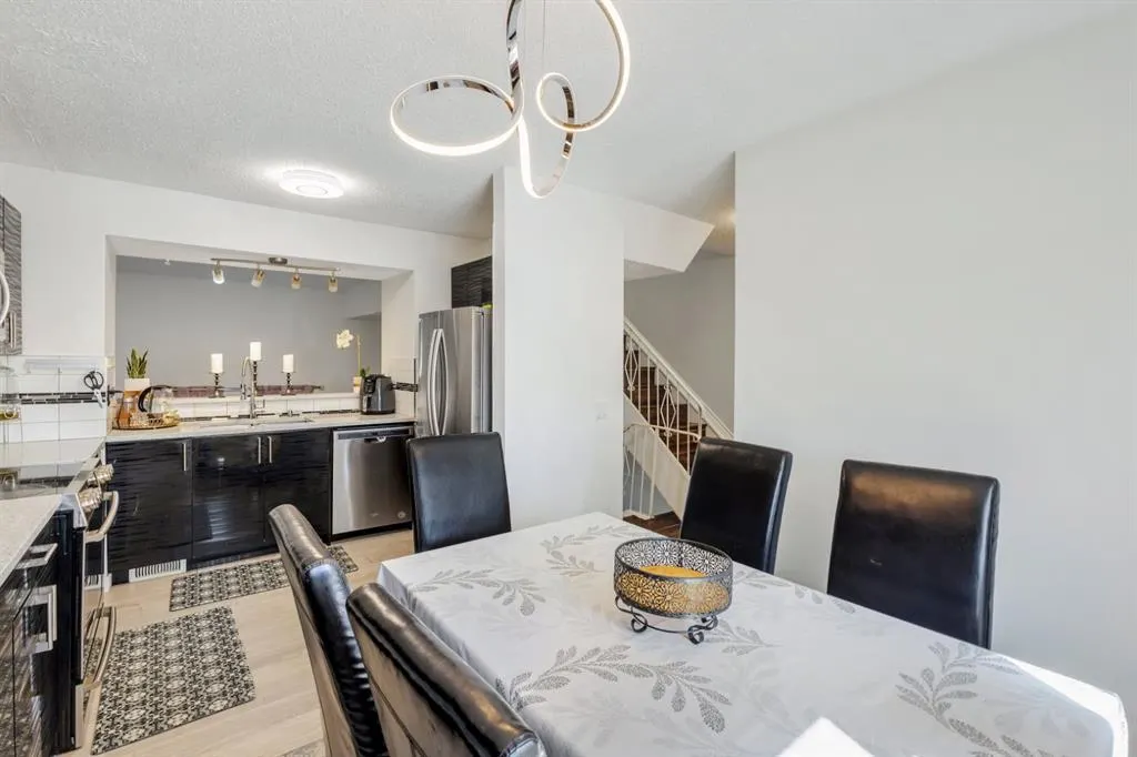 919 38 Street NE, #606