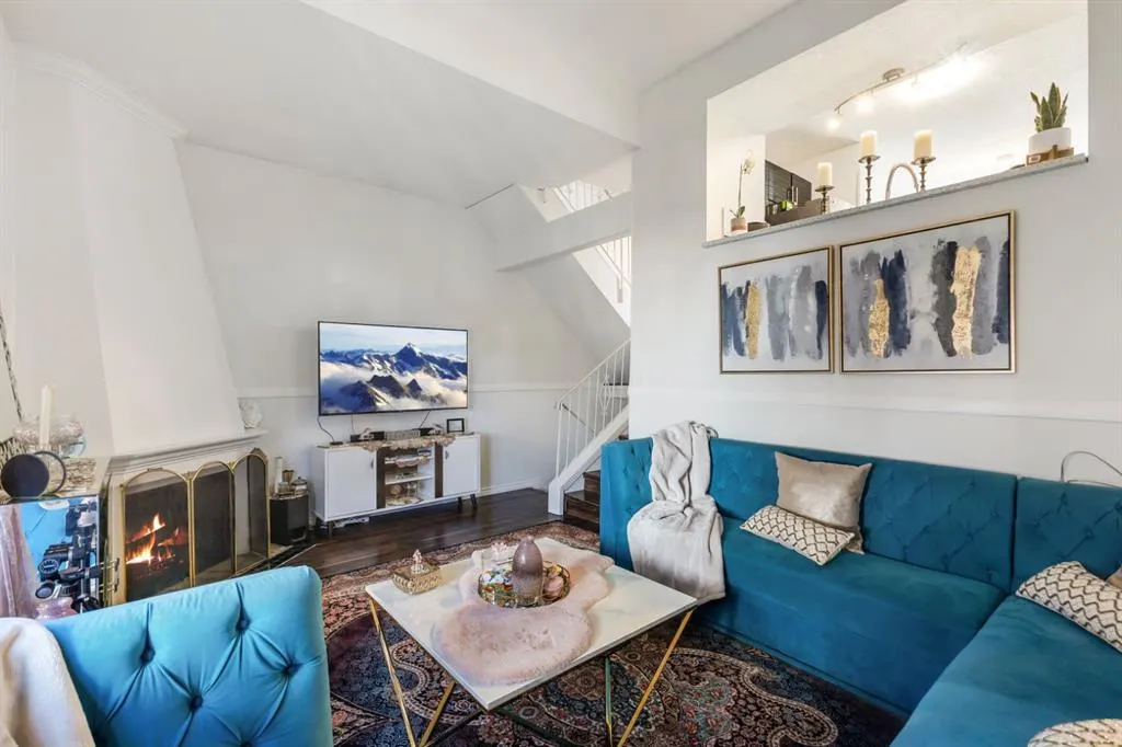 919 38 Street NE, #606